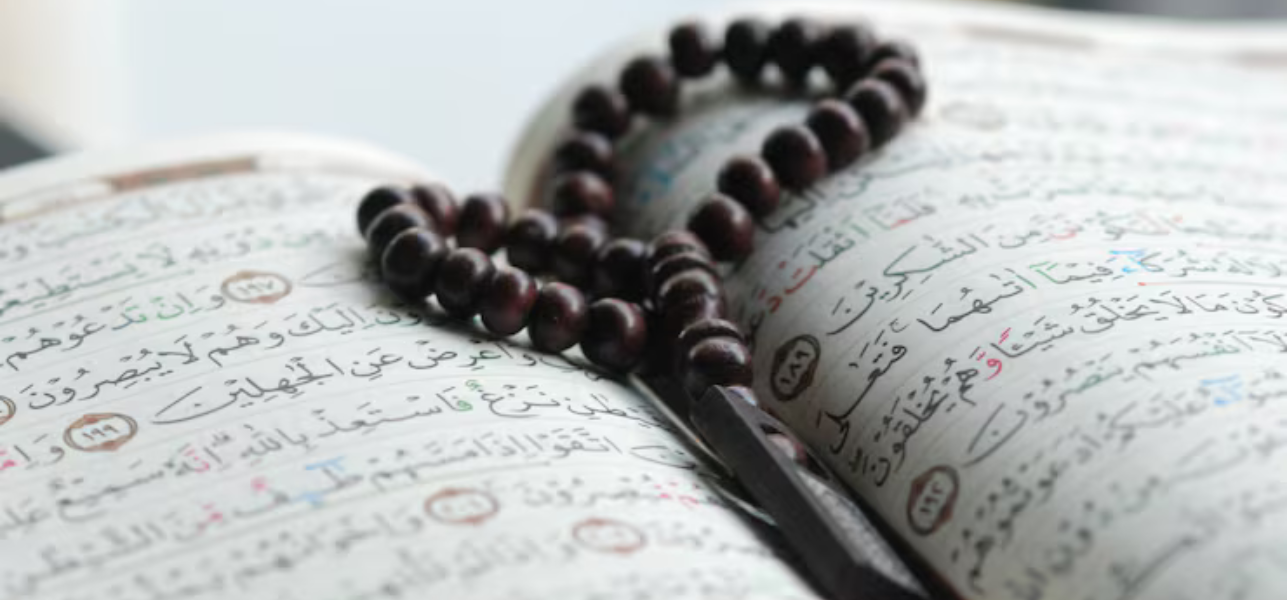 ترجمة معاني القرآن الكريم: رحلة بين النص والرسالة قراءة في التاريخ والإشكاليات، مع تقديم مشروع “الفهم المعاصر للقرآن”